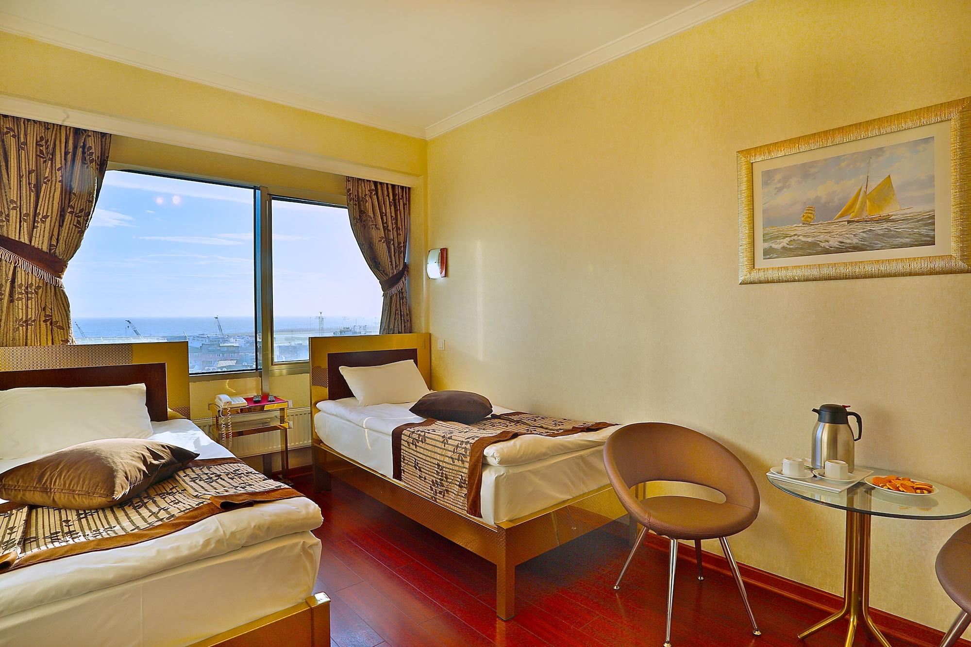 Grand Madrid Hotel Истанбул Екстериор снимка