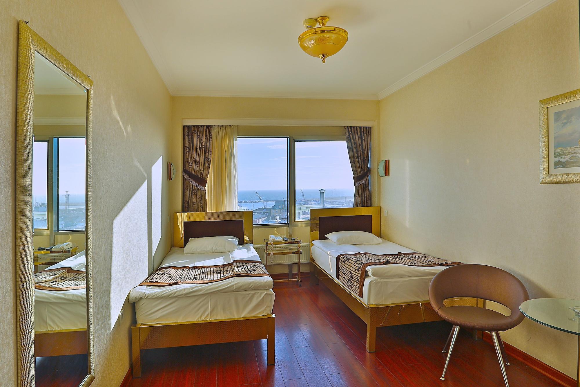 Grand Madrid Hotel Истанбул Екстериор снимка