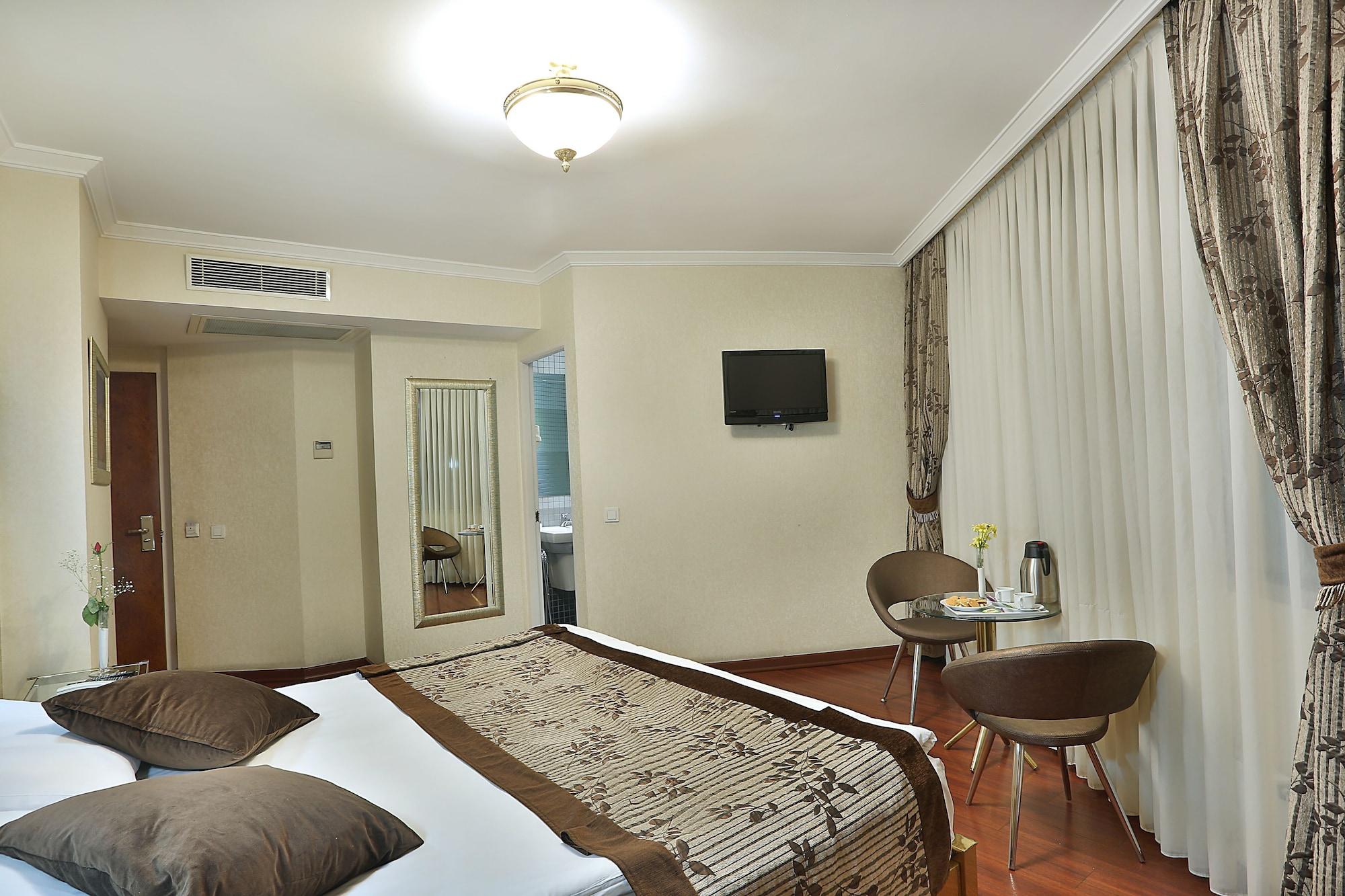 Grand Madrid Hotel Истанбул Екстериор снимка